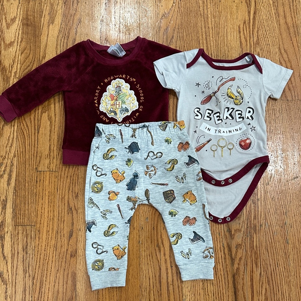NWOT Wizarding World of Harry Potter Baby Matching Set